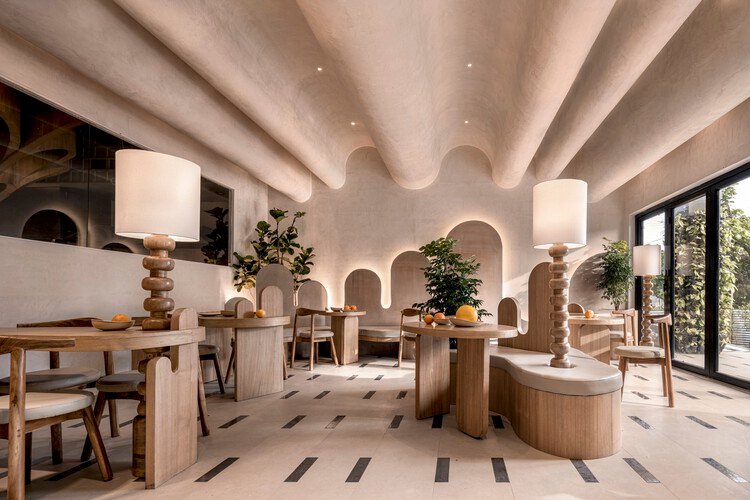 interior focus curves 8